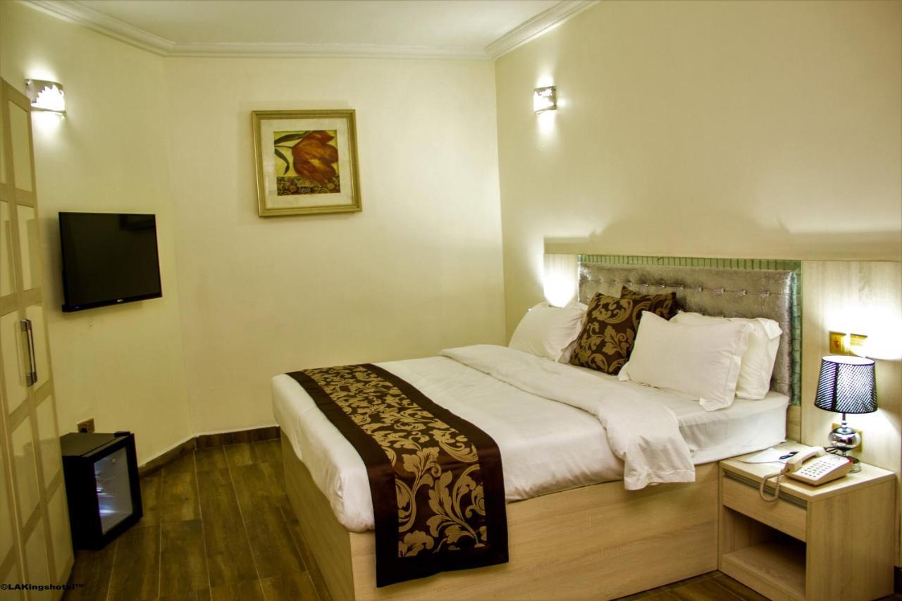 Bon Hotel Port Harcourt At La Kings Exterior photo