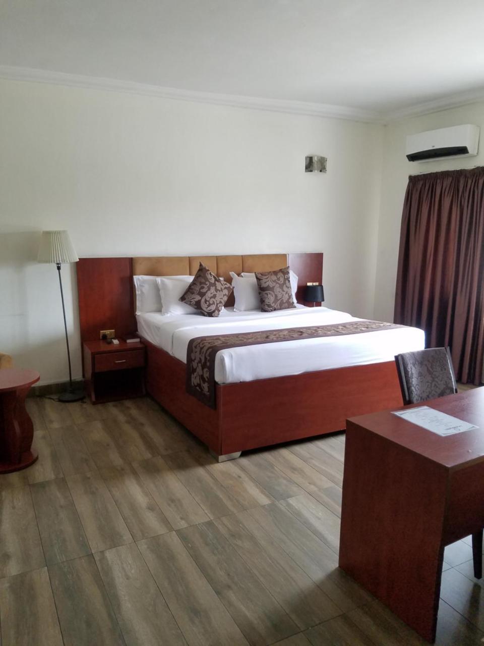 Bon Hotel Port Harcourt At La Kings Exterior photo