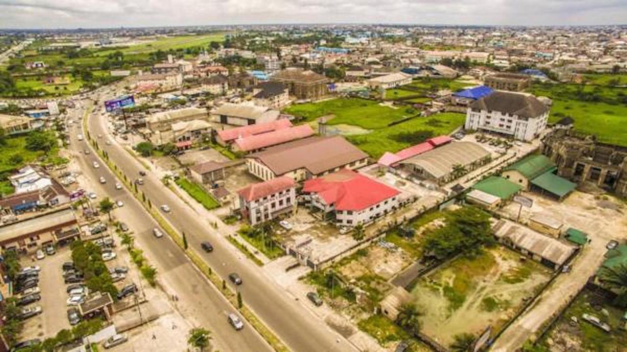 Bon Hotel Port Harcourt At La Kings Exterior photo
